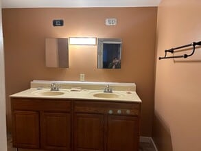 662 Bailey Dr in Mansfield, OH - Building Photo - Building Photo