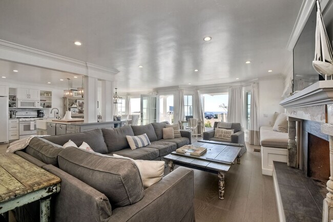 3636 Carlsbad Blvd-Unit -ID1248696P in Carlsbad, CA - Building Photo - Building Photo