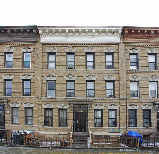 1428 Putnam Ave in Brooklyn, NY - Building Photo - Building Photo