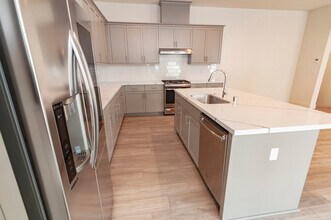 182 Nexus Lp in San Jose, CA - Building Photo - Building Photo