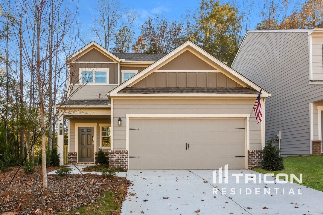 301 Knowles Pl in Holly Springs, GA - Building Photo