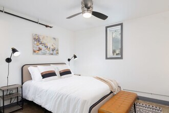 201 S Chaparral St in Corpus Christi, TX - Building Photo - Building Photo