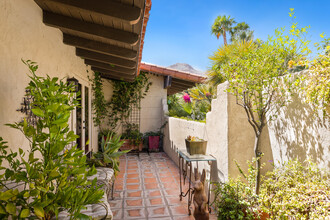 40162 Vía Del Oro in Rancho Mirage, CA - Foto de edificio - Building Photo