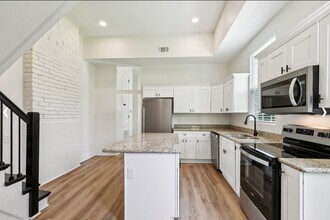 2022 Bienville St in New Orleans, LA - Building Photo - Building Photo