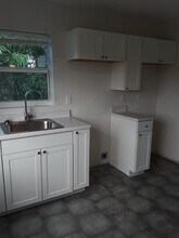 1400 W 28th St-Unit -2 in Riviera Beach, FL - Building Photo - Building Photo