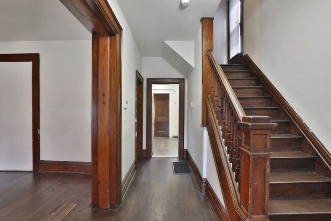 1611 Summit St in Columbus, OH - Building Photo - Building Photo