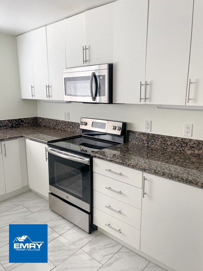 5040 A St in San Diego, CA - Building Photo - Building Photo