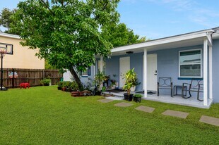 401 S Mars Ave, Unit Unit 2 in Clearwater, FL - Building Photo