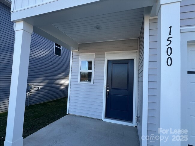 1500 31st St NE in Conover, NC - Building Photo - Building Photo