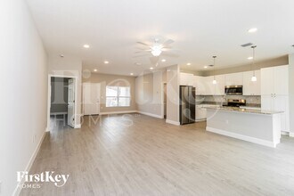 3021 Tropical Cir SE in Palm Bay, FL - Building Photo - Building Photo