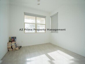 16512 W Desert Ln in Goodyear, AZ - Building Photo - Building Photo