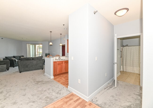 4130 S Lake Dr in St. Francis, WI - Building Photo - Building Photo