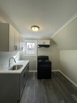 488 Norwood St, Unit 3 Apartments