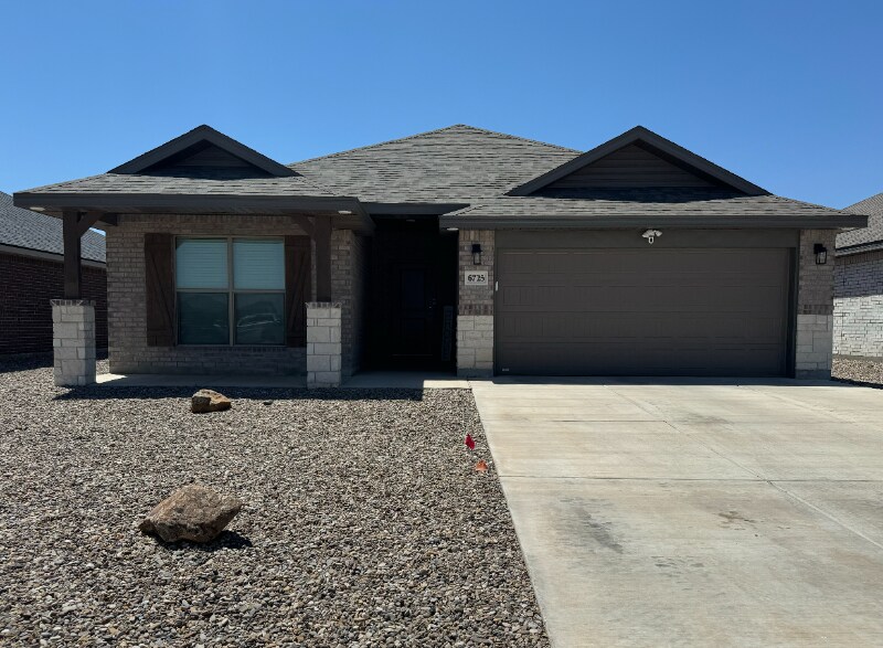 6725 Blue Sky St in Midland, TX - Building Photo