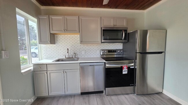 6411 Ridgewood Ave in Cocoa Beach, FL - Building Photo - Building Photo