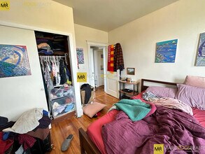 1629 Commonwealth Ave, Unit 4 in Boston, MA - Foto de edificio - Building Photo