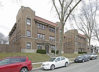 Riviera Apartments in Milwaukee, WI - Building Photo - Building Photo