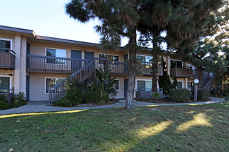 Corals Apartments in Encinitas, CA - Building Photo - Building Photo