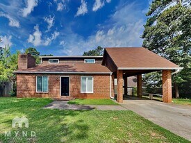 2616 Fieldstone View Ln SE in Conyers, GA - Building Photo