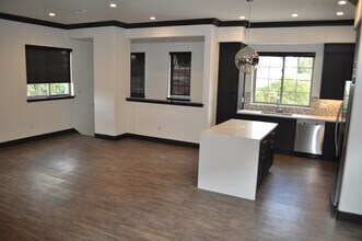 4335 Bloomfield Ln, Unit 1066SunnyvaleSarat in Los Angeles, CA - Foto de edificio - Building Photo