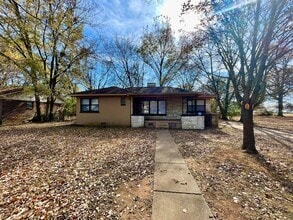 1405 Beech St SE in Decatur, AL - Building Photo - Building Photo