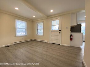 104 11th Ave in Belmar, NJ - Building Photo - Building Photo