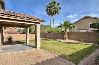7451 W Potter Dr in Glendale, AZ - Building Photo - Building Photo
