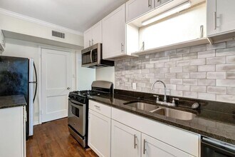 1507 Pease Rd in Austin, TX - Foto de edificio - Building Photo