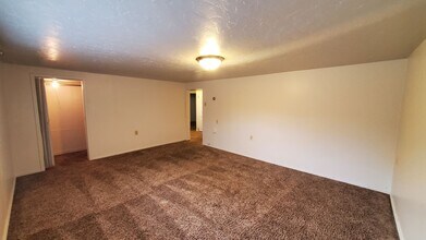 767 Lisonbee Ave S in Millcreek, UT - Building Photo - Building Photo