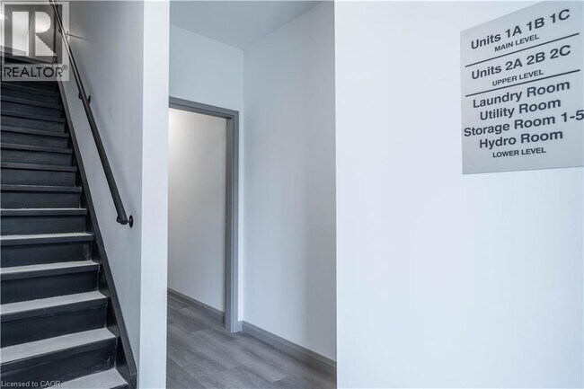 36 Grant Ave in Hamilton, ON - Building Photo - Building Photo