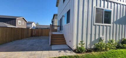 64588 Strickler Ave in Bend, OR - Building Photo - Building Photo