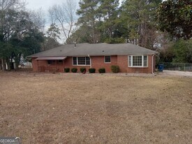 81 Woodruff St in Mcdonough, GA - Building Photo