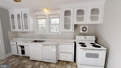 214 Rutland Ave in Mount Holly, NJ - Building Photo - Building Photo