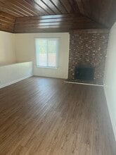 5535 Radford Ave, Unit 5535 in Valley Village, CA - Foto de edificio - Building Photo