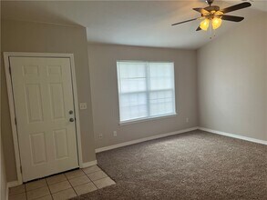2156 Kristy Ln in Siloam Springs, AR - Building Photo - Building Photo