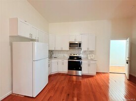 28 North St in Middletown, NY - Building Photo