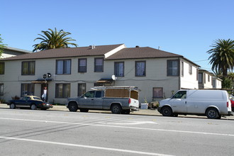 802-810 Arguello St in Redwood City, CA - Building Photo - Building Photo