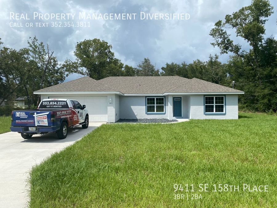 9411 SE 158th Pl in Summerfield, FL - Building Photo