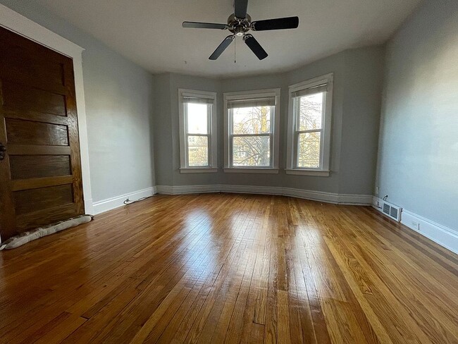 188 Claremont Ave in Buffalo, NY - Building Photo - Building Photo