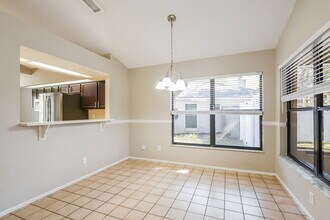 1086 Manigan Ave in Oviedo, FL - Building Photo - Building Photo