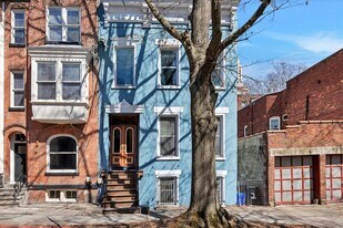 149 Jay St, Unit 1 in Albany, NY - Building Photo