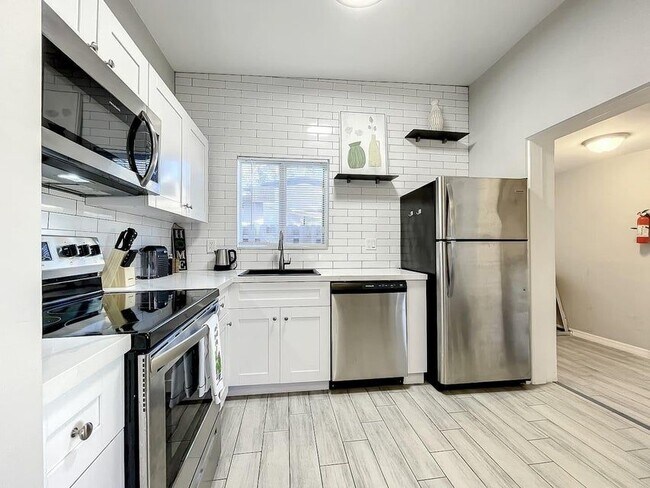 property at 1500 SW 12th St