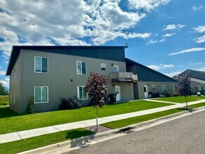 10 Diane Rd in Columbia Falls, MT - Building Photo - Building Photo