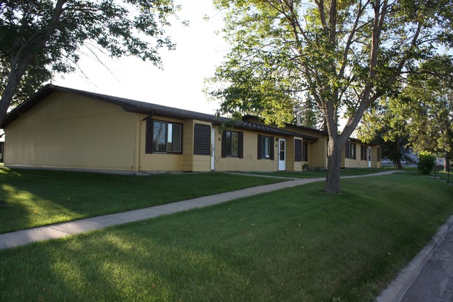 Valley Manor Apartments in Cooperstown, ND - Building Photo - Building Photo