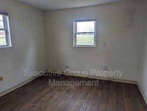 1222 Hill St in Radcliff, KY - Building Photo - Building Photo
