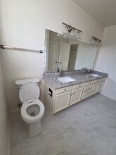 8720 W Diana Ave in Peoria, AZ - Building Photo - Building Photo