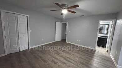 12275 Linden Dr in Spring Hill, FL - Building Photo - Building Photo