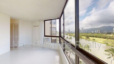 320 Liliuokalani St in Honolulu, HI - Building Photo - Building Photo