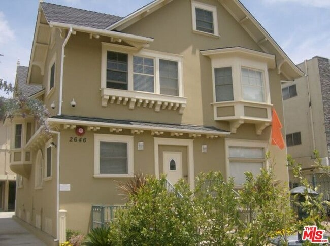 property at 2646 Ellendale Pl