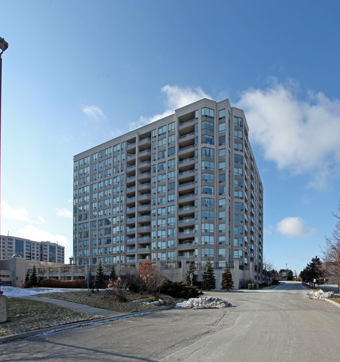 Grand Parkway Residences in Richmond Hill, ON - Building Photo